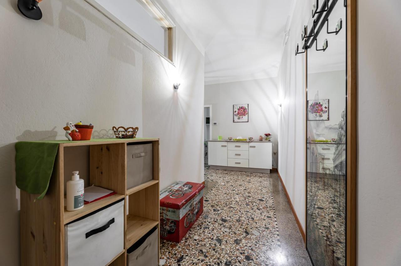 La Fenice Mestre Apartment Bagian luar foto