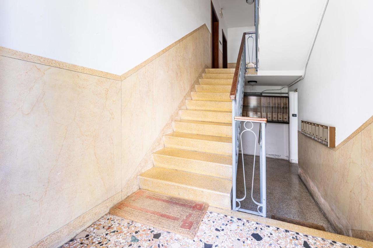 La Fenice Mestre Apartment Bagian luar foto