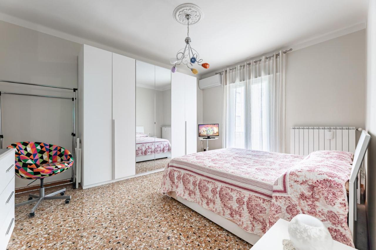La Fenice Mestre Apartment Bagian luar foto